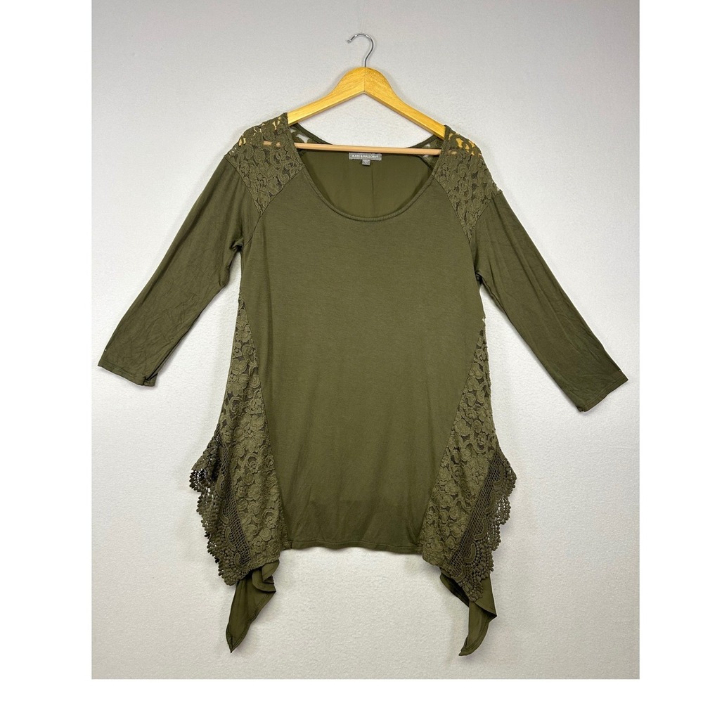 Earthy Boho Kate & Mallory Women L Olive Green Lace Sharkbite Tunic Top